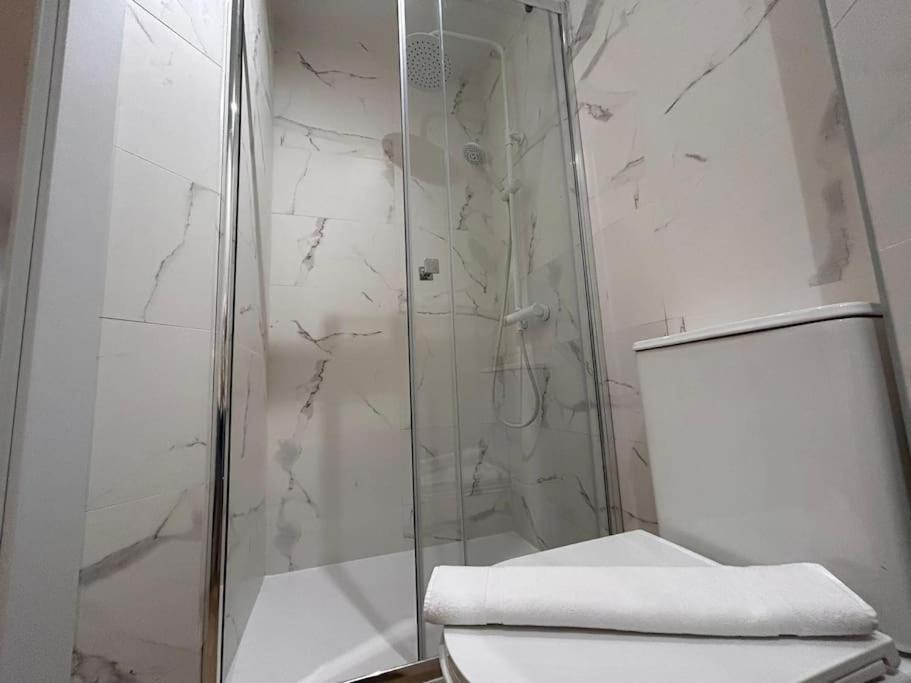 Ideal Studio In Cuatro Caminos - Guipuzcoa Мадрид Екстериор снимка